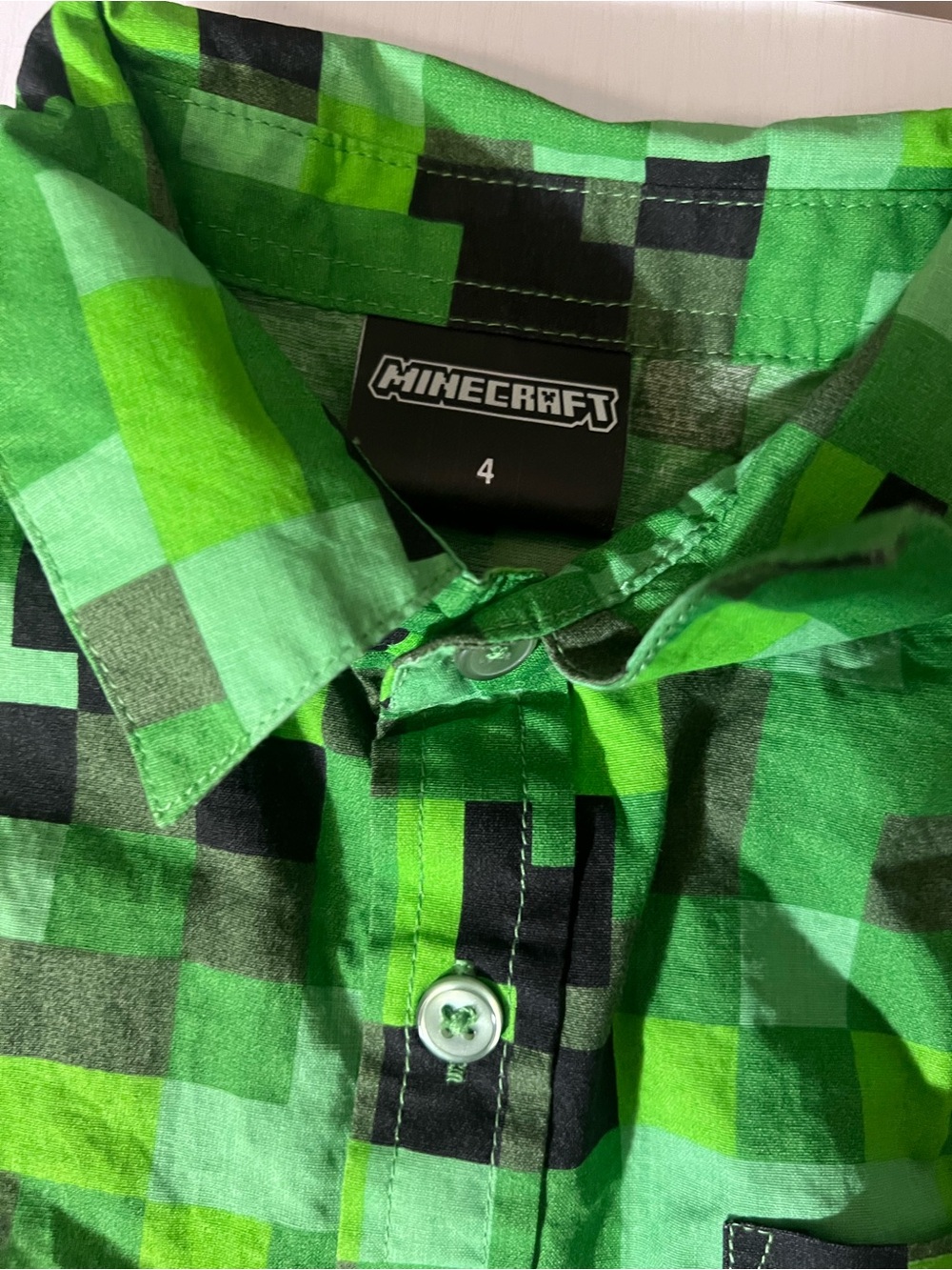 Minecraft Creeper Button-Up Shirt Size 4 Boys Green Pixel Print - Picture 2 of 5